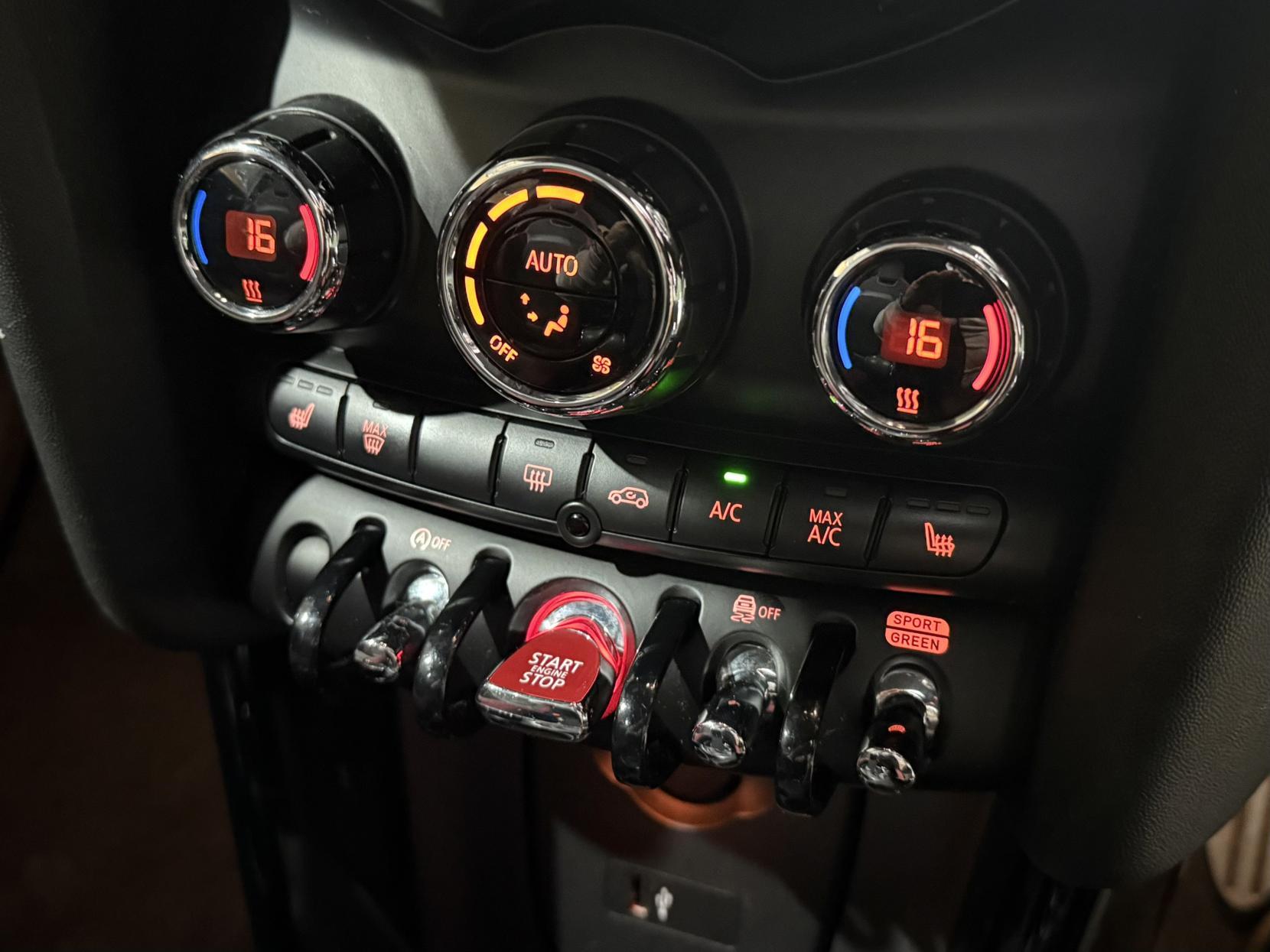 MINI Hatch 2.0 John Cooper Works Hatchback 3dr Petrol Auto Euro 6 (s/s) (231 ps)