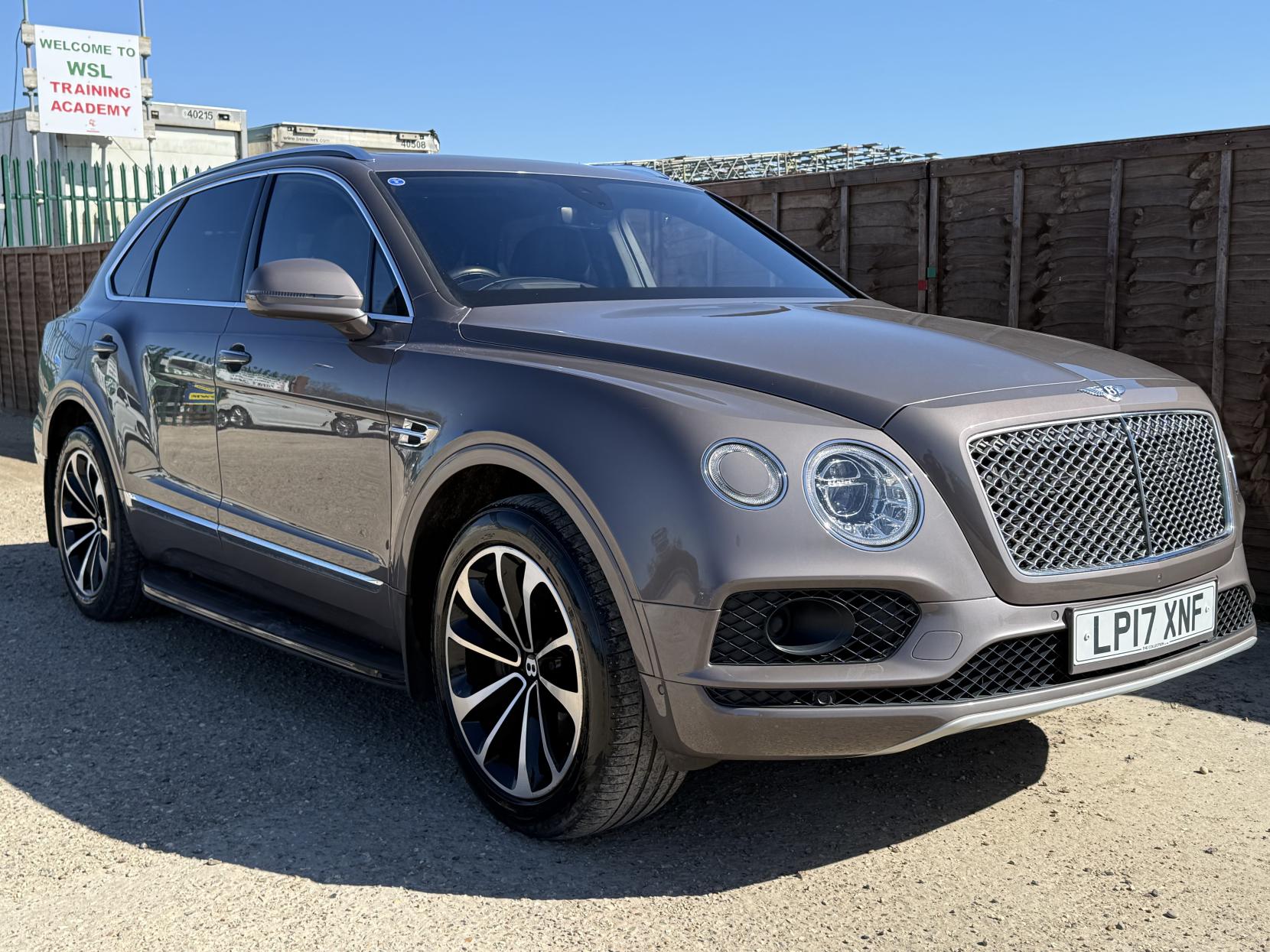 Bentley Bentayga 6.0 W12 SUV 5dr Petrol Auto 4WD Euro 6 (s/s) (608 ps)