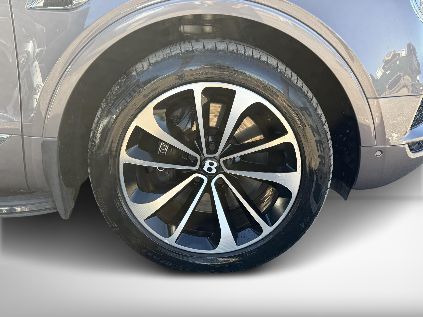 Bentley Bentayga 6.0 W12 SUV 5dr Petrol Auto 4WD Euro 6 (s/s) (608 ps)