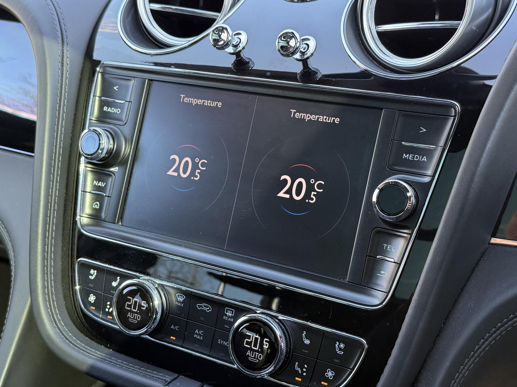 Bentley Bentayga 6.0 W12 SUV 5dr Petrol Auto 4WD Euro 6 (s/s) (608 ps)