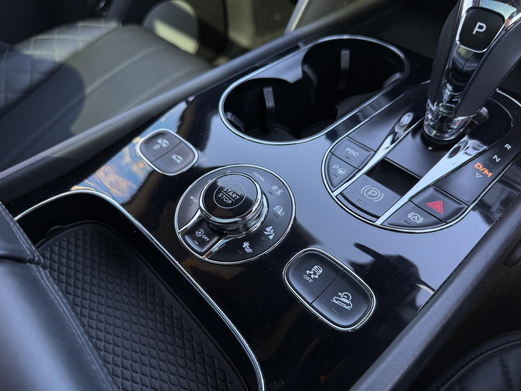 Bentley Bentayga 6.0 W12 SUV 5dr Petrol Auto 4WD Euro 6 (s/s) (608 ps)