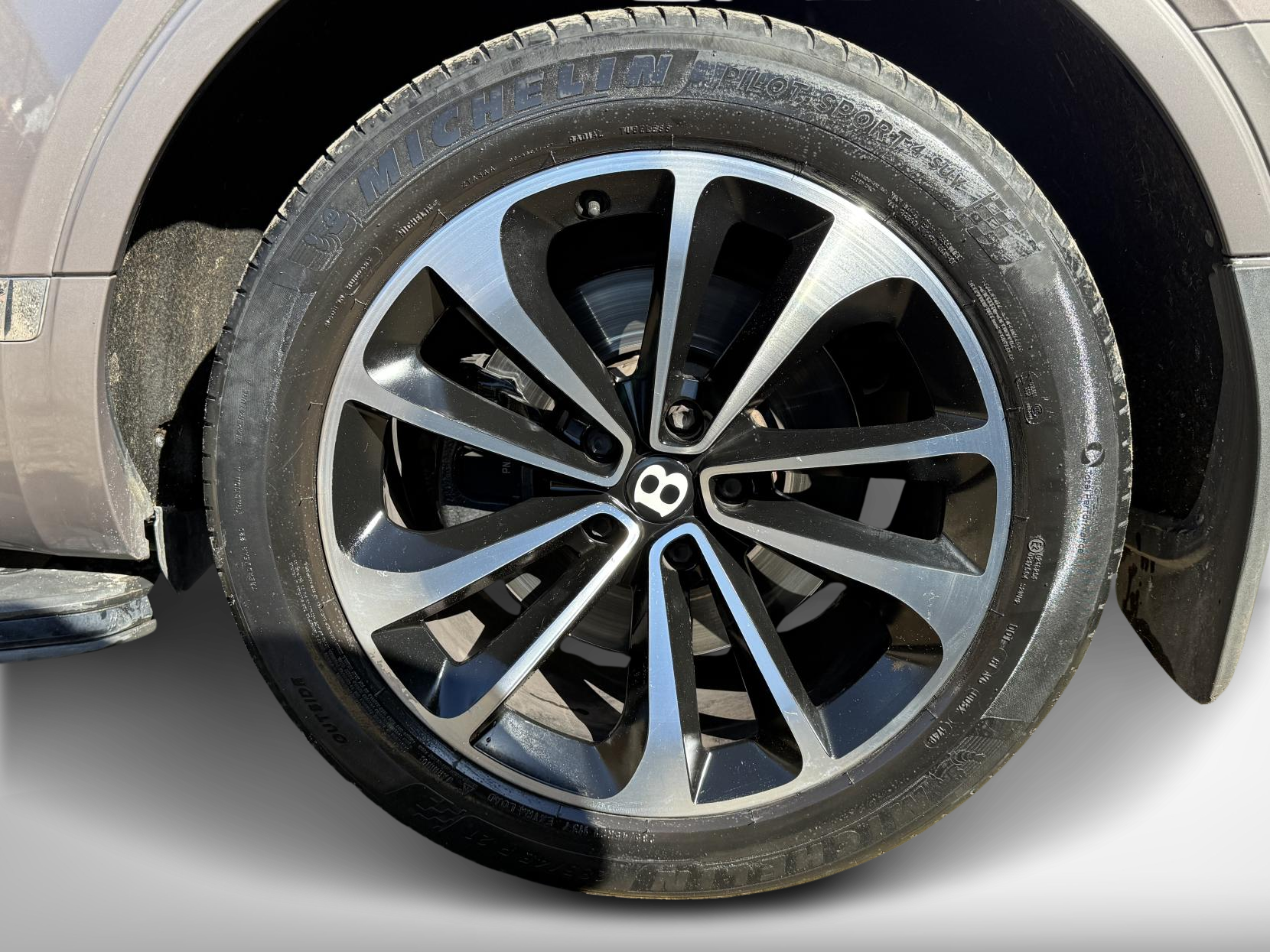 Bentley Bentayga 6.0 W12 SUV 5dr Petrol Auto 4WD Euro 6 (s/s) (608 ps)