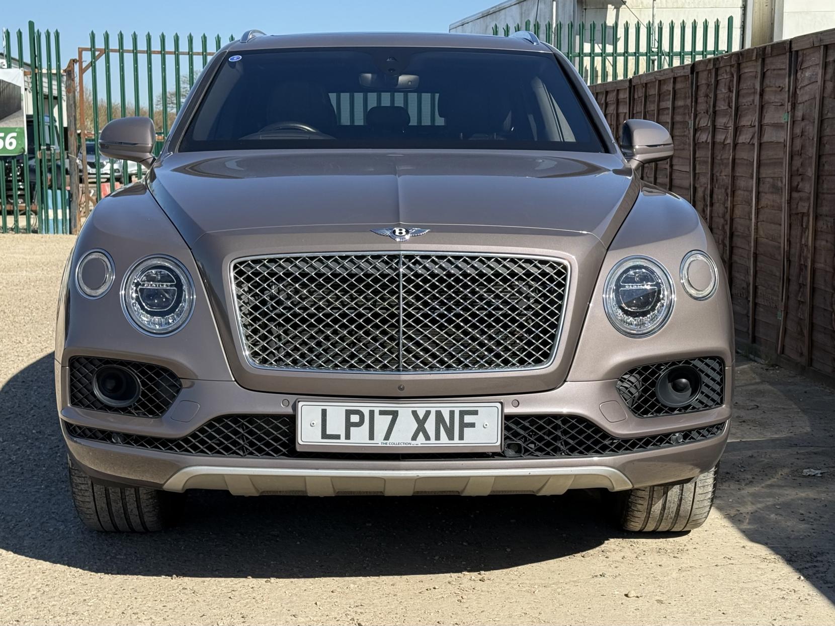 Bentley Bentayga 6.0 W12 SUV 5dr Petrol Auto 4WD Euro 6 (s/s) (608 ps)