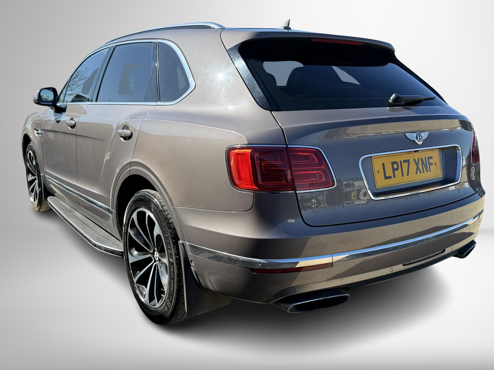 Bentley Bentayga 6.0 W12 SUV 5dr Petrol Auto 4WD Euro 6 (s/s) (608 ps)