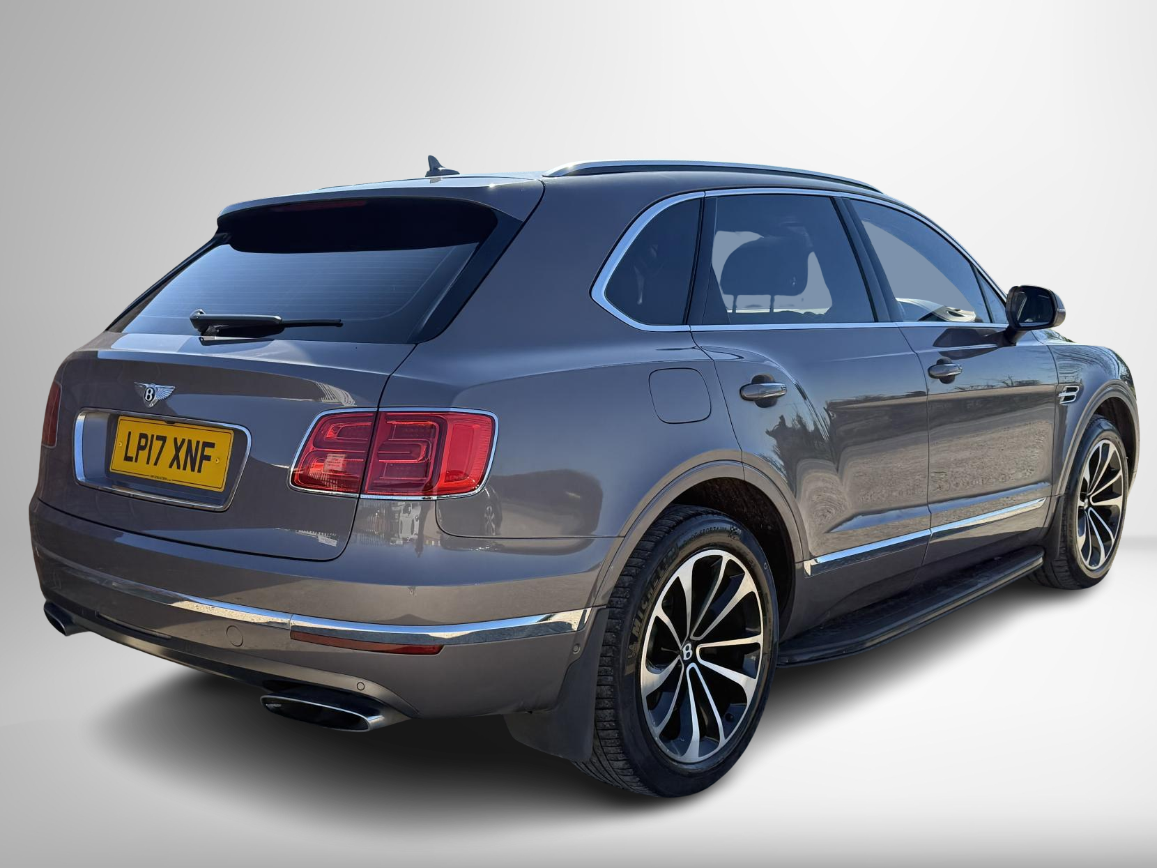Bentley Bentayga 6.0 W12 SUV 5dr Petrol Auto 4WD Euro 6 (s/s) (608 ps)