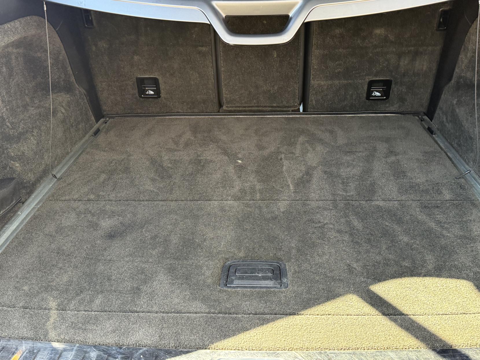 Bentley Bentayga 6.0 W12 SUV 5dr Petrol Auto 4WD Euro 6 (s/s) (608 ps)