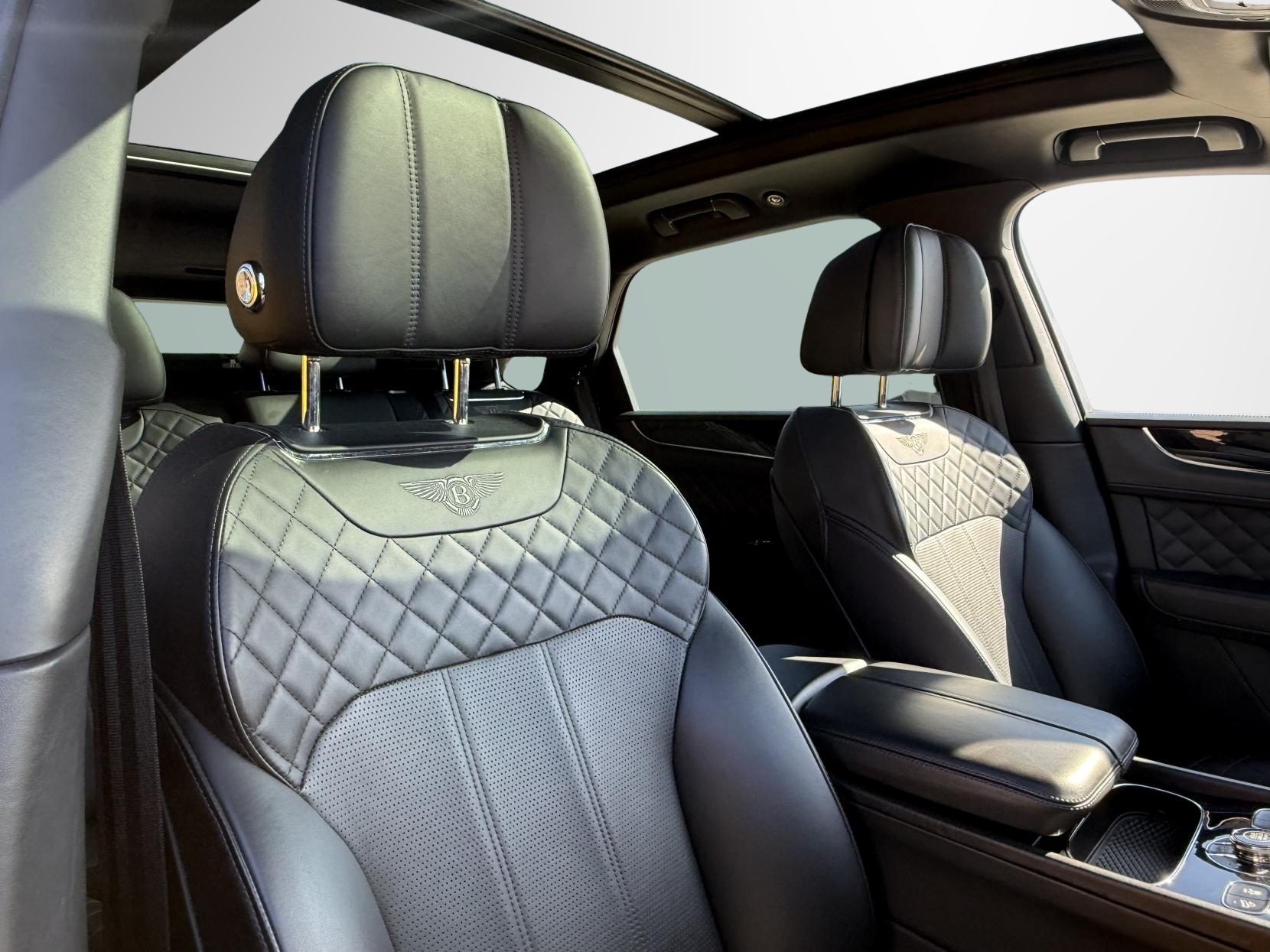 Bentley Bentayga 6.0 W12 SUV 5dr Petrol Auto 4WD Euro 6 (s/s) (608 ps)