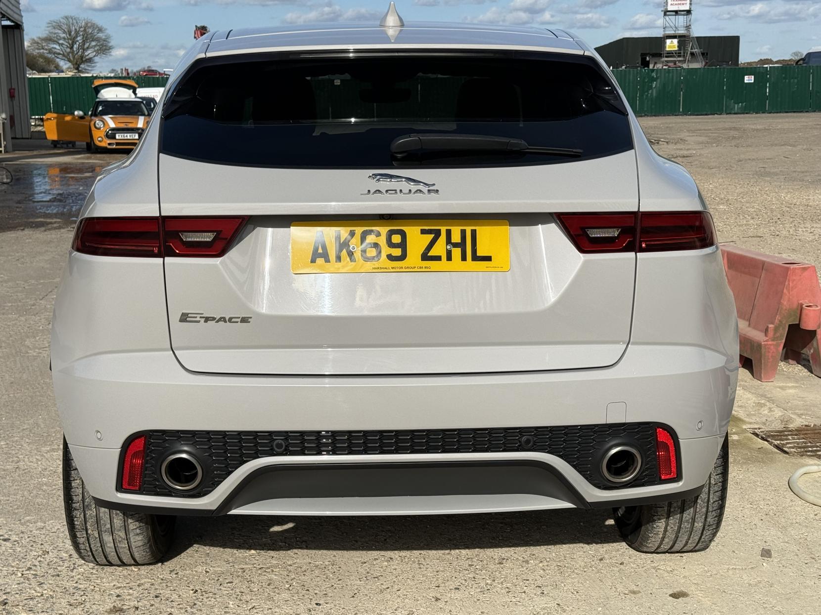 Jaguar E-PACE 2.0 D180 R-Dynamic SE SUV 5dr Diesel Auto AWD Euro 6 (s/s) (180 ps)