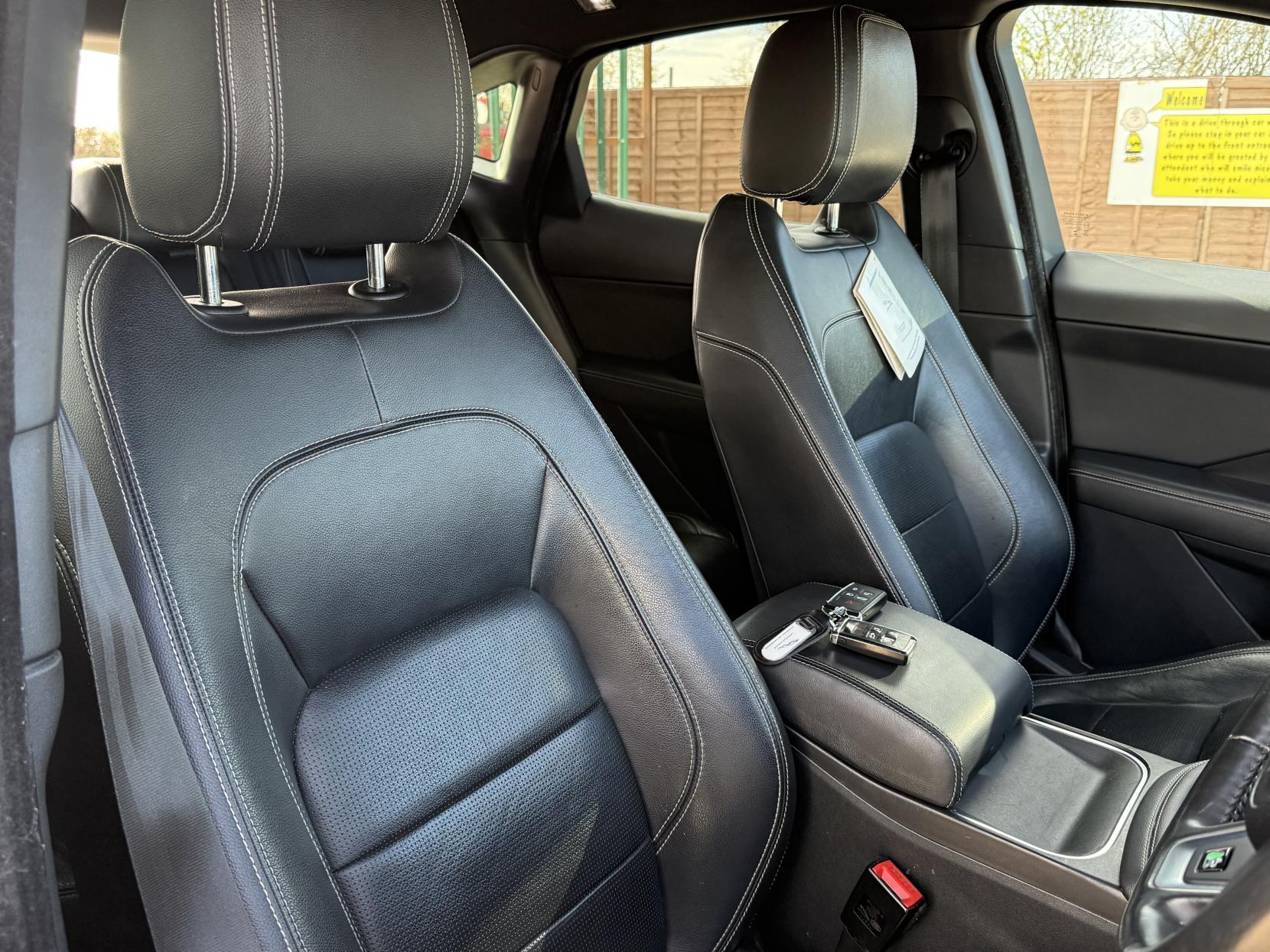 Jaguar E-PACE 2.0 D180 R-Dynamic SE SUV 5dr Diesel Auto AWD Euro 6 (s/s) (180 ps)