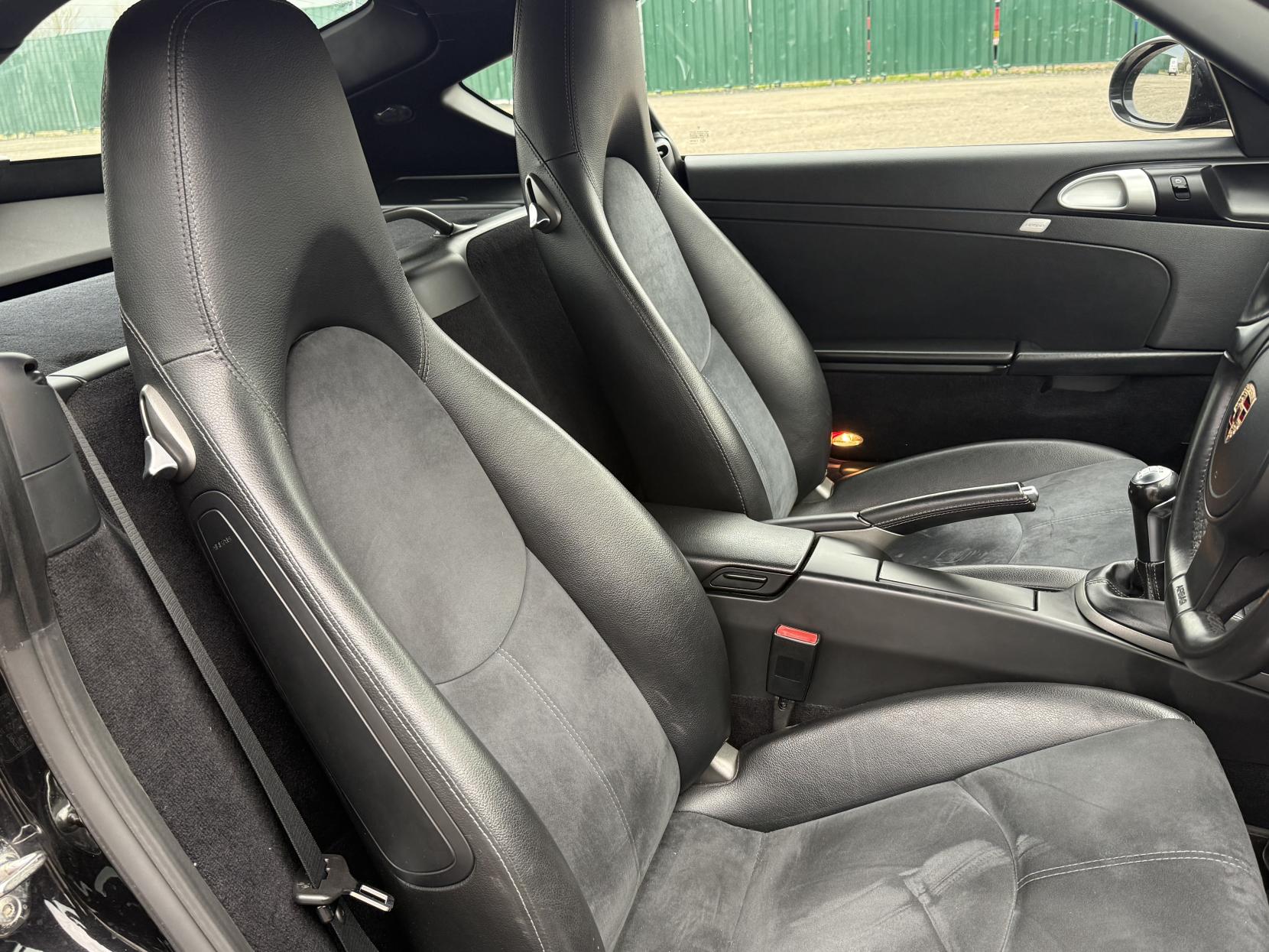 Porsche Cayman 2.9 987 Coupe 2dr Petrol Manual (221 g/km, 265 bhp)