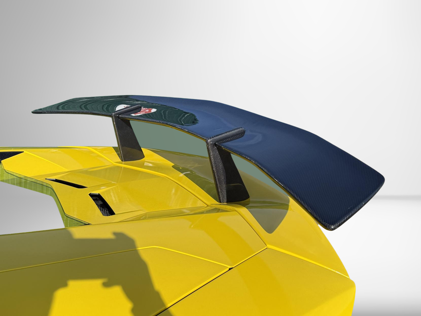 Lamborghini Aventador 6.5 V12 LP 700-4 Coupe 2dr Petrol ISR 4WD Euro 5 (700 bhp)