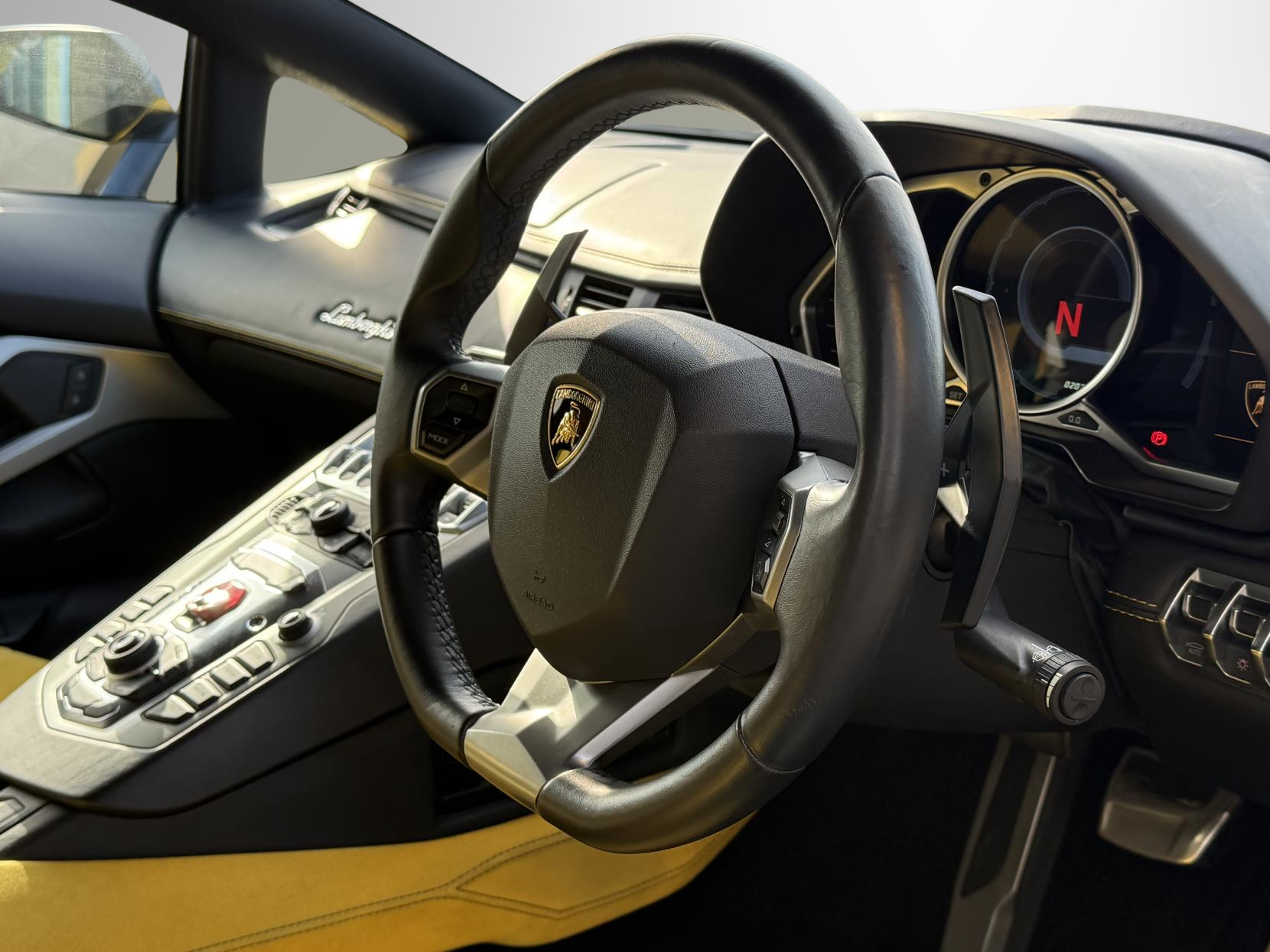 Lamborghini Aventador 6.5 V12 LP 700-4 Coupe 2dr Petrol ISR 4WD Euro 5 (700 bhp)