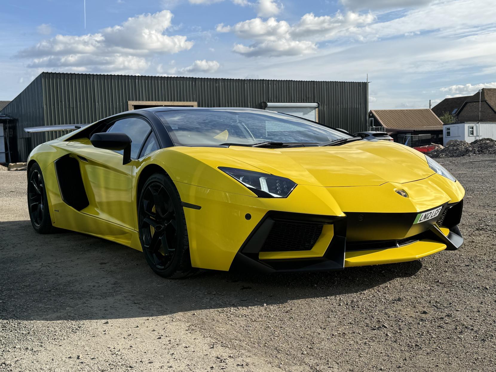 Lamborghini Aventador 6.5 V12 LP 700-4 Coupe 2dr Petrol ISR 4WD Euro 5 (700 bhp)