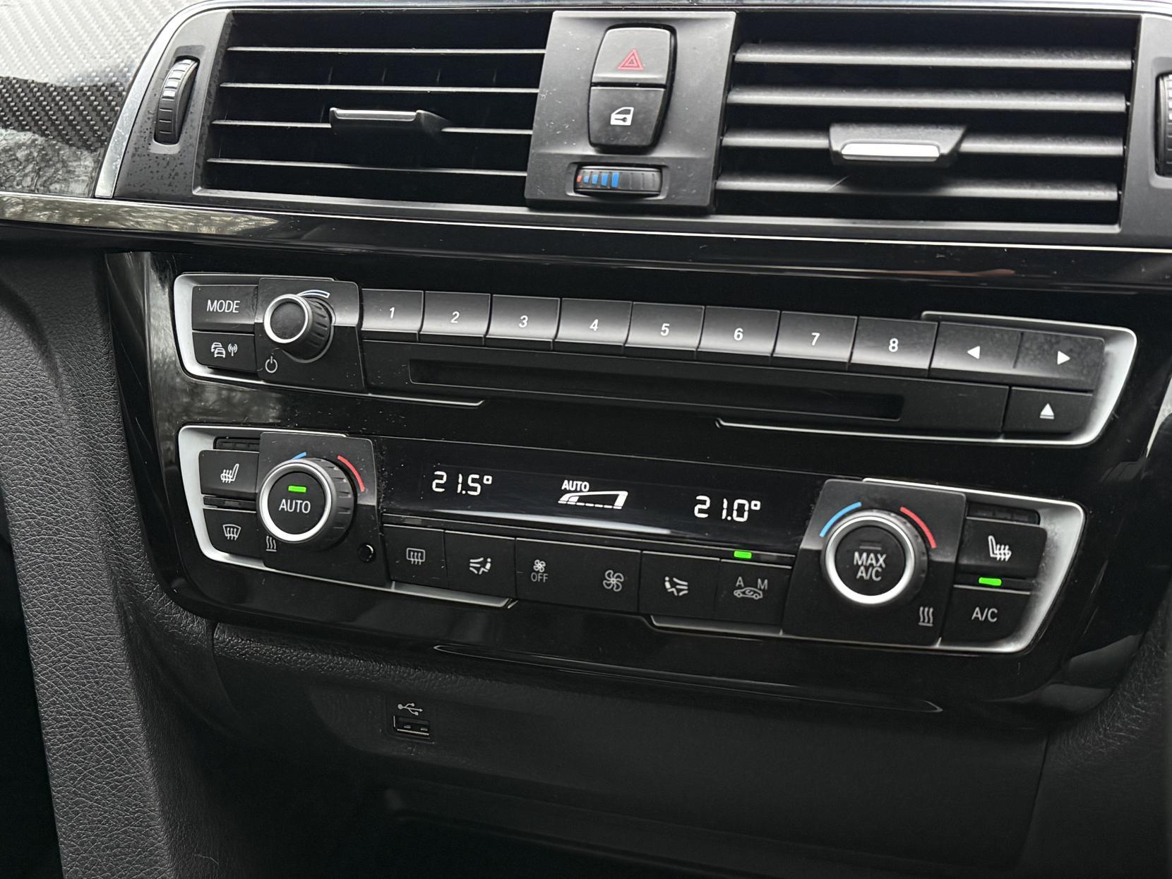 BMW M4 3.0 BiTurbo Coupe 2dr Petrol DCT Euro 6 (s/s) (431 ps)