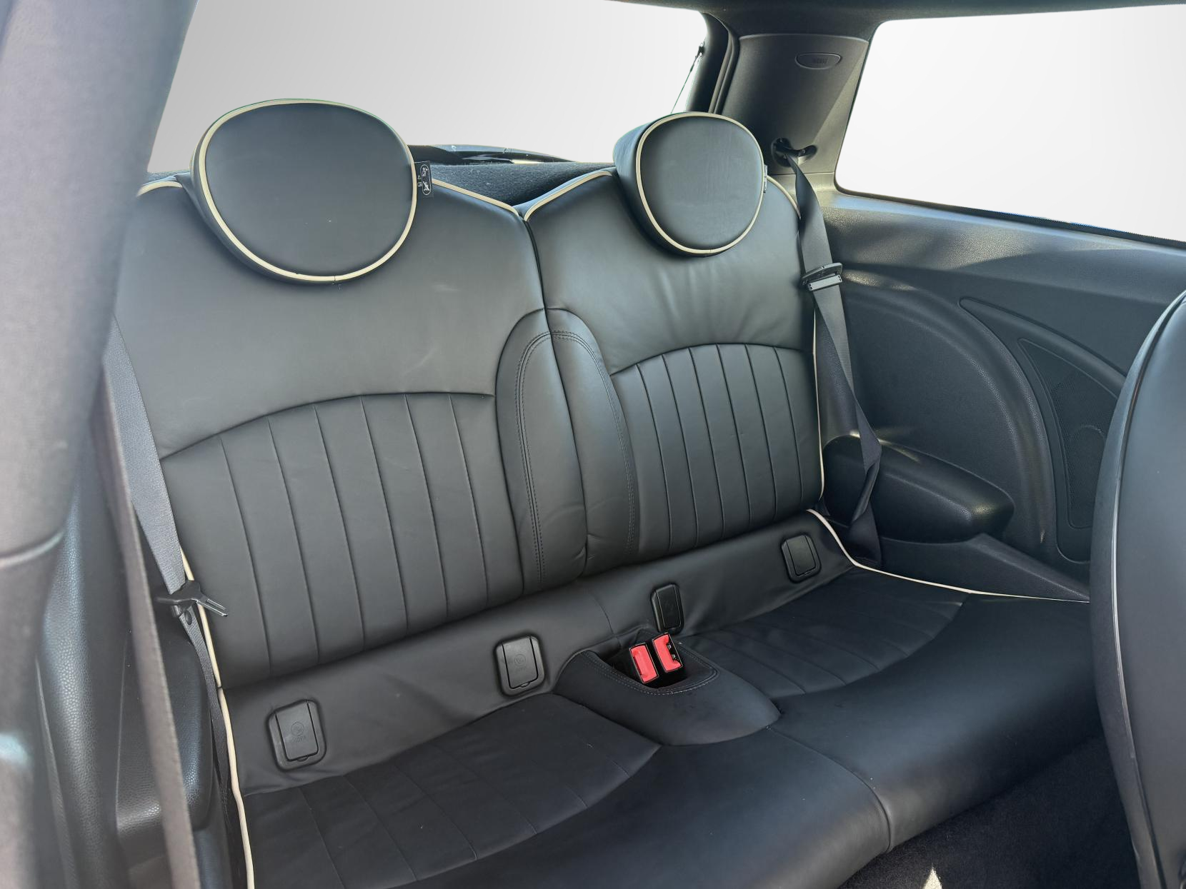 MINI Hatch 1.6 John Cooper Works Hatchback 3dr Petrol Manual Euro 4 (211 ps)