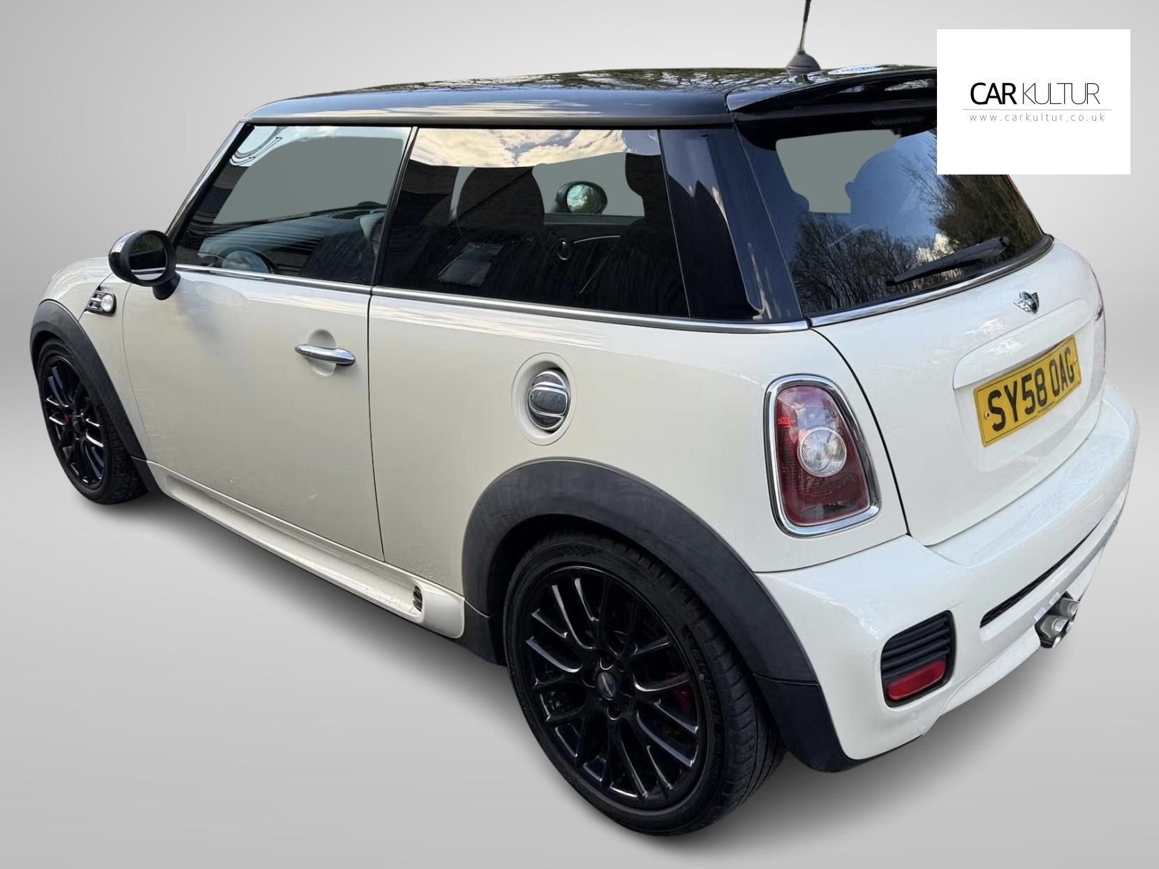 MINI Hatch 1.6 John Cooper Works Hatchback 3dr Petrol Manual Euro 4 (211 ps)