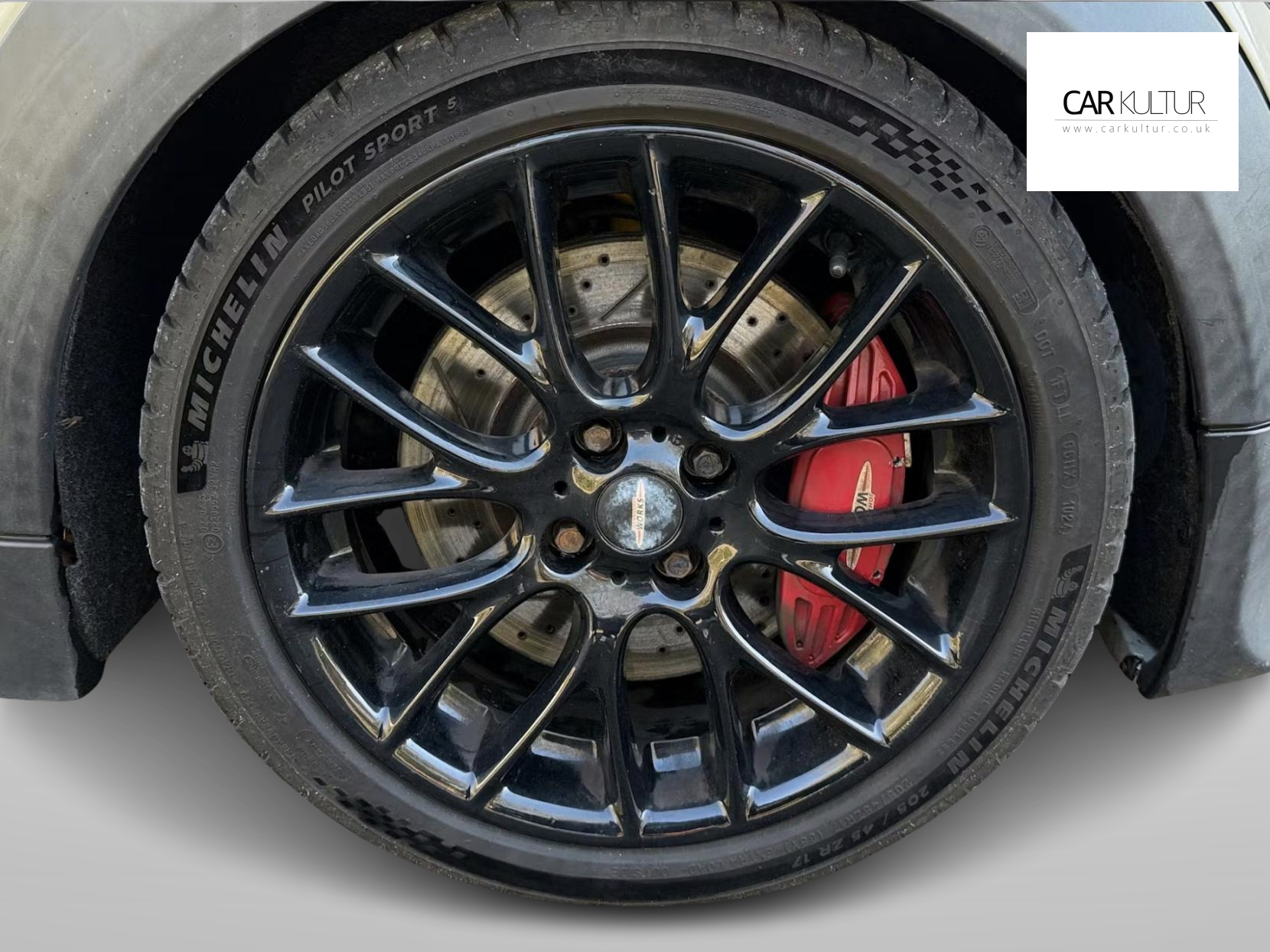 MINI Hatch 1.6 John Cooper Works Hatchback 3dr Petrol Manual Euro 4 (211 ps)